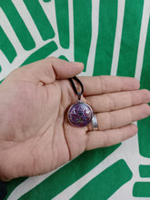 Cargar imagen en el visor de la galería, Colgante Yogi Amatista
