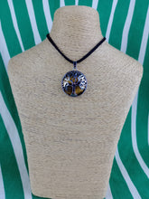 Cargar imagen en el visor de la galería, Colgante Arbol de la vida Ojo de Tigre
