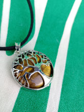 Cargar imagen en el visor de la galería, Colgante Arbol de la vida Ojo de Tigre
