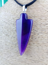 Cargar imagen en el visor de la galería, Colgante Punta Flecha Agata Morada Mod. 1
