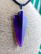 Cargar imagen en el visor de la galería, Colgante Punta Flecha Agata Morada Mod. 1

