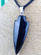 Cargar imagen en el visor de la galería, Colgante Punta Flecha Ágata Negra Mod. 1
