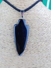 Cargar imagen en el visor de la galería, Colgante Punta Flecha Ágata Negra Mod. 3
