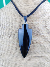 Cargar imagen en el visor de la galería, Colgante Punta Flecha Ágata Negra Mod. 4
