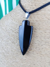 Cargar imagen en el visor de la galería, Colgante Punta Flecha Ágata Negra Mod. 5

