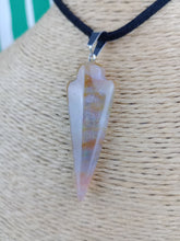 Cargar imagen en el visor de la galería, Colgante Punta Flecha Ágata India Mod. 1
