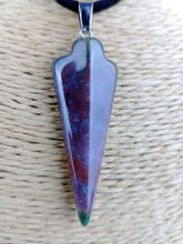 Cargar imagen en el visor de la galería, Colgante Punta Flecha Ágata India Mod. 4

