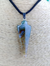 Cargar imagen en el visor de la galería, Colgante Punta Flecha Ágata India Mod. 6
