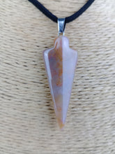 Cargar imagen en el visor de la galería, Colgante Punta Flecha Ágata India Mod. 7
