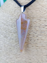 Cargar imagen en el visor de la galería, Colgante Punta Flecha Ágata India Mod. 7
