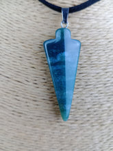 Cargar imagen en el visor de la galería, Colgante Punta Flecha Ágata India Mod. 10
