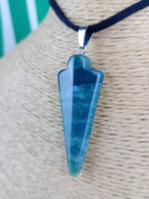 Cargar imagen en el visor de la galería, Colgante Punta Flecha Ágata India Mod. 10

