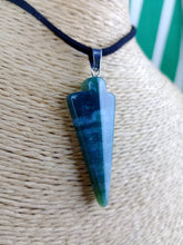 Cargar imagen en el visor de la galería, Colgante Punta Flecha Ágata India Mod. 10
