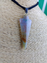 Cargar imagen en el visor de la galería, Colgante Punta Flecha Ágata India Mod. 11
