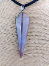 Cargar imagen en el visor de la galería, Colgante Punta Flecha Ágata India Mod. 12
