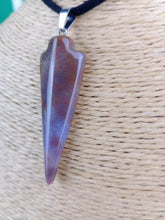 Cargar imagen en el visor de la galería, Colgante Punta Flecha Ágata India Mod. 12
