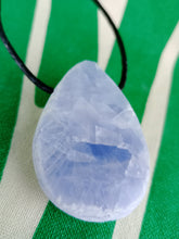 Cargar imagen en el visor de la galería, Colgante Calcedonia Lagrima Mod 2

