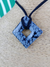 Cargar imagen en el visor de la galería, Colgante Rombo Obsidiana Nevada Mod. 2
