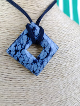 Cargar imagen en el visor de la galería, Colgante Rombo Obsidiana Nevada Mod. 2
