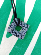 Cargar imagen en el visor de la galería, Colgante Rombo Obsidiana Nevada Mod. 1
