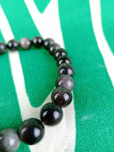 Cargar imagen en el visor de la galería, Pulsera Obsidiana Plateada 8 mm
