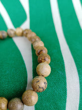 Cargar imagen en el visor de la galería, Pulsera Elástica Jaspe Paisaje 8 mm
