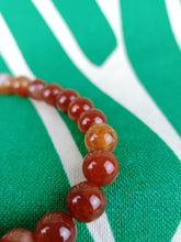 Cargar imagen en el visor de la galería, Pulsera Elástica Ágata Roja 8 mm
