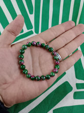 Cargar imagen en el visor de la galería, Pulsera Elástica Zoisita 8 mm
