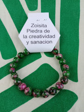 Cargar imagen en el visor de la galería, Pulsera Elástica Zoisita 8 mm

