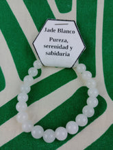 Cargar imagen en el visor de la galería, Pulsera Elástica Jade Blanco 8 mm
