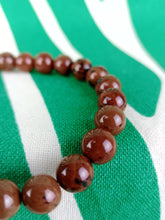 Cargar imagen en el visor de la galería, Pulsera Elástica Obsidiana Caoba 8 mm

