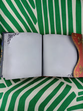Cargar imagen en el visor de la galería, Grimorio Rojo
