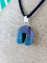 Cargar imagen en el visor de la galería, Colgante Herradura Agata India
