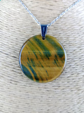 Cargar imagen en el visor de la galería, Colgante Circulo Ojo de Tigre Mod. 1
