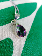 Cargar imagen en el visor de la galería, Colgante Topacio Arcoiris Lagrima Plata
