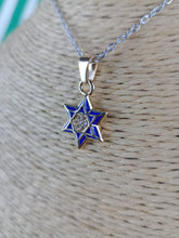 Cargar imagen en el visor de la galería, Colgante Estrella de David Azul
