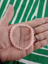 Cargar imagen en el visor de la galería, Pulsera Cuarzo Rosa 6 mm Facetada
