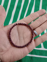 Cargar imagen en el visor de la galería, Pulsera Granate 4 mm
