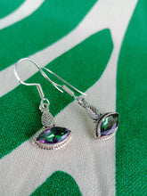 Cargar imagen en el visor de la galería, Pendientes Ojos de Shiva Plata (Topacio Arcoiris)
