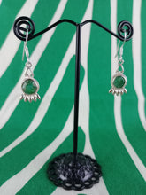 Cargar imagen en el visor de la galería, Pendientes Esmeralda Plata Estilo Etnico
