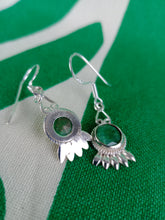 Cargar imagen en el visor de la galería, Pendientes Esmeralda Plata Estilo Etnico
