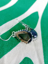 Cargar imagen en el visor de la galería, Pendientes Labradorita Lagrima Plata
