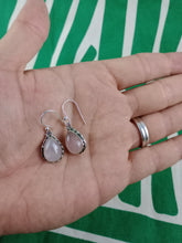 Cargar imagen en el visor de la galería, Pendientes Cuarzo Rosa Lagrima Plata
