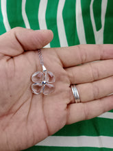 Cargar imagen en el visor de la galería, Colgante Trebol 4 Hojas Cuarzo
