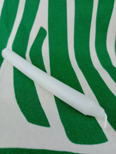 Cargar imagen en el visor de la galería, Vela Promesa Blanca
