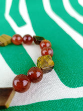 Cargar imagen en el visor de la galería, Pulsera Ojo de Tigre y Carneola Rombos
