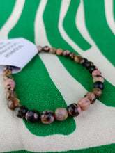 Cargar imagen en el visor de la galería, Pulsera Rodonita 6 mm Facetada
