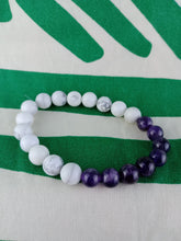 Cargar imagen en el visor de la galería, Pulsera Amatista + Howlita 8 mm
