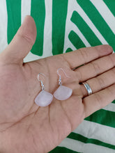 Cargar imagen en el visor de la galería, Pendientes Cuarzo Rosa Abanico
