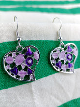 Cargar imagen en el visor de la galería, Pendientes Corazones Esmaltados Morados
